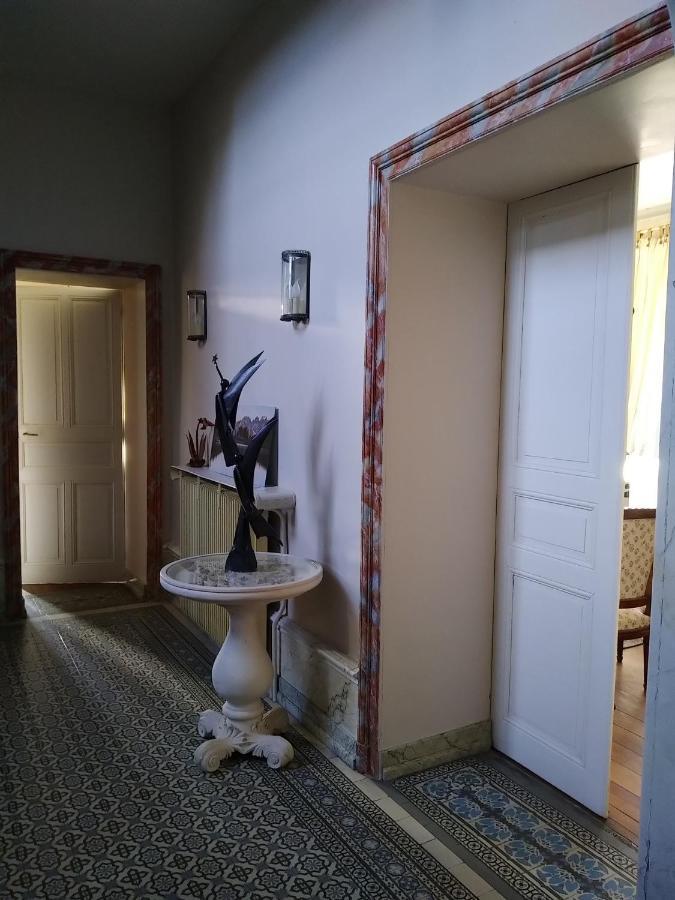 Le Manoir Des Rochers Bouere Buitenkant foto